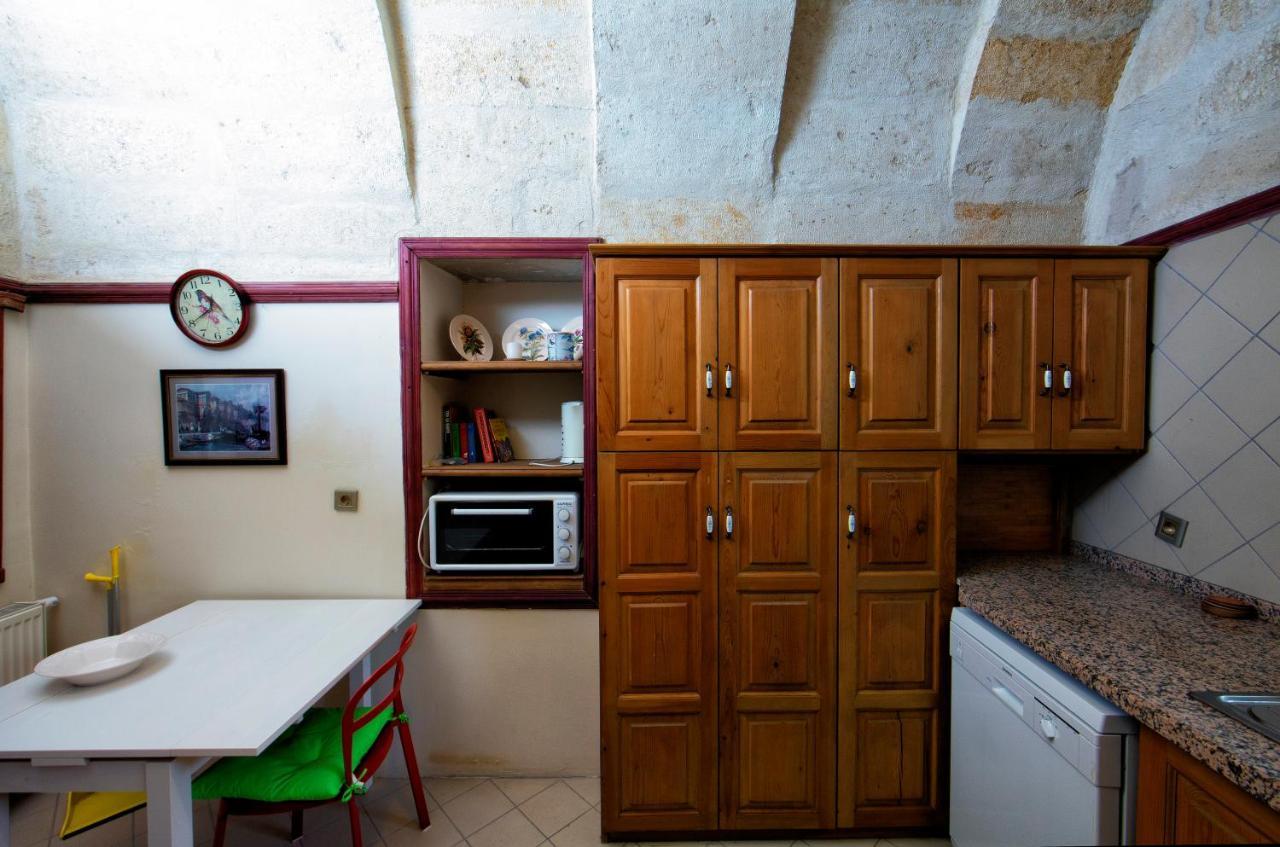 Kadievi Ürgüp Bagian luar foto